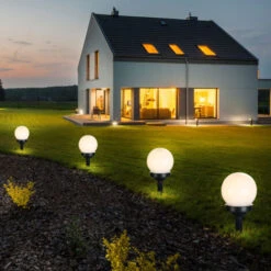 Set Di 3 Lampade Solari A LED Per Esterni Sphere Design Earth Spit Lights Plug Garden Path Lighting -Vendite VIDAXL || LEDVANCE || STEINEL 28661608 3