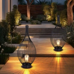 Lampada Solare Lampada Da Esterno Lampada A Sospensione LED Lampada Da Terra Lanterna Terrazza Gabbia Filamento, Metallo Nero, Batteria Ricaricabile, 1x LED, DxH 25x57 Cm, Set Di 2 8 Lampada Solare Lampada Da Esterno Lampada A Sospensione LED Lampada Da Terra Lanterna Terrazza Gabbia Filamento, Metallo Nero, Batteria Ricaricabile, 1x LED, DxH 25x57 Cm, Set Di 2 -Vendite VIDAXL || LEDVANCE || STEINEL 84160602 4